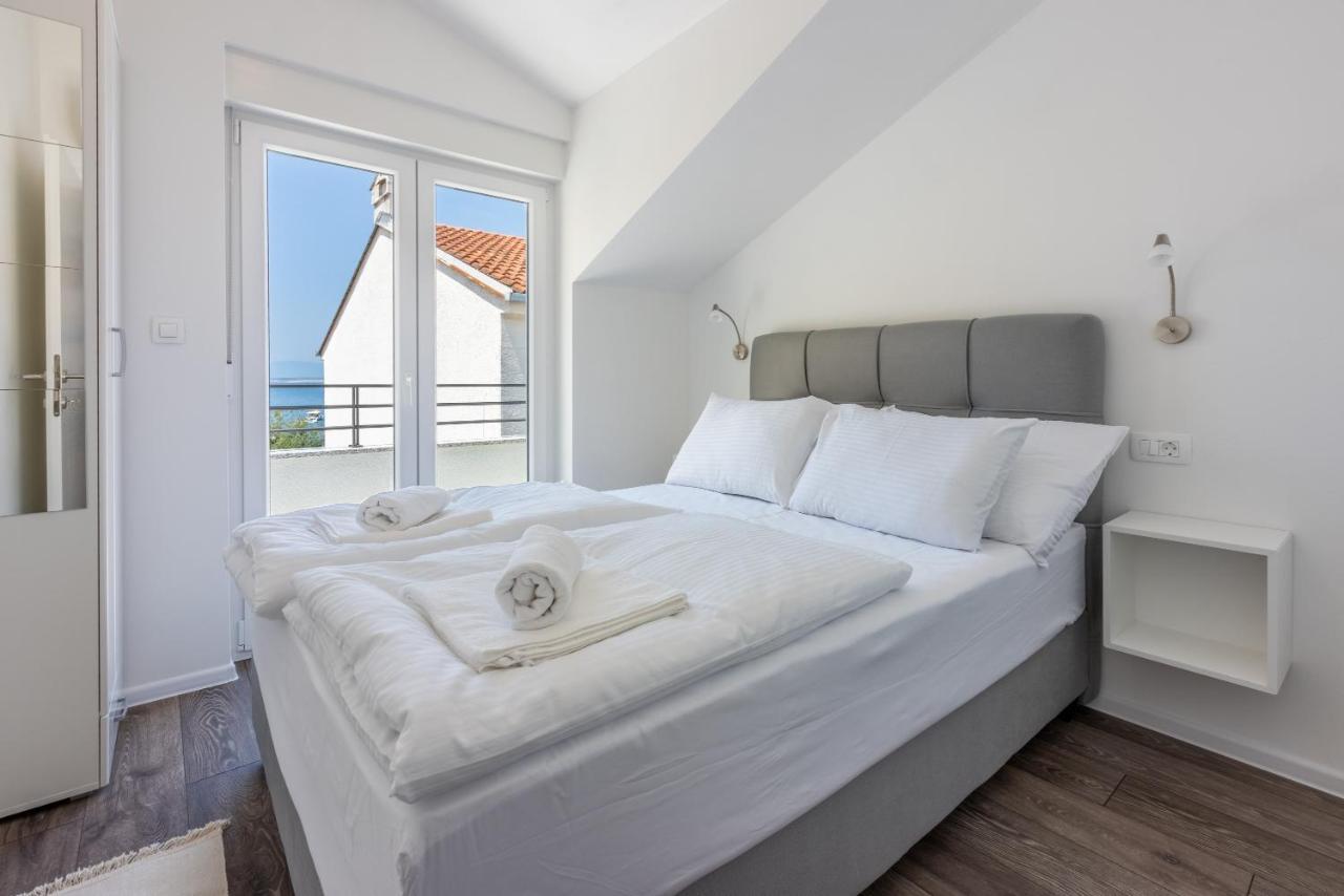 Luxury Apartments Lovorka 3 & 4***/**** Selce Ngoại thất bức ảnh